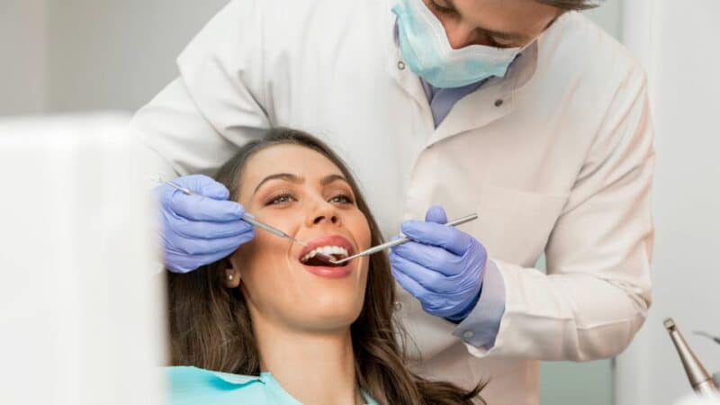 בדיקות שיניים